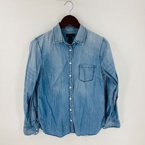 J. Crew Chambray Shirt Light Wash Denim Button Classic Timeless Western Size 4